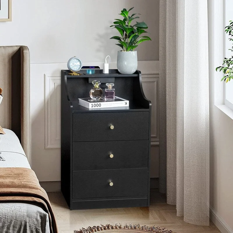 3 Drawer Nightstand with USB