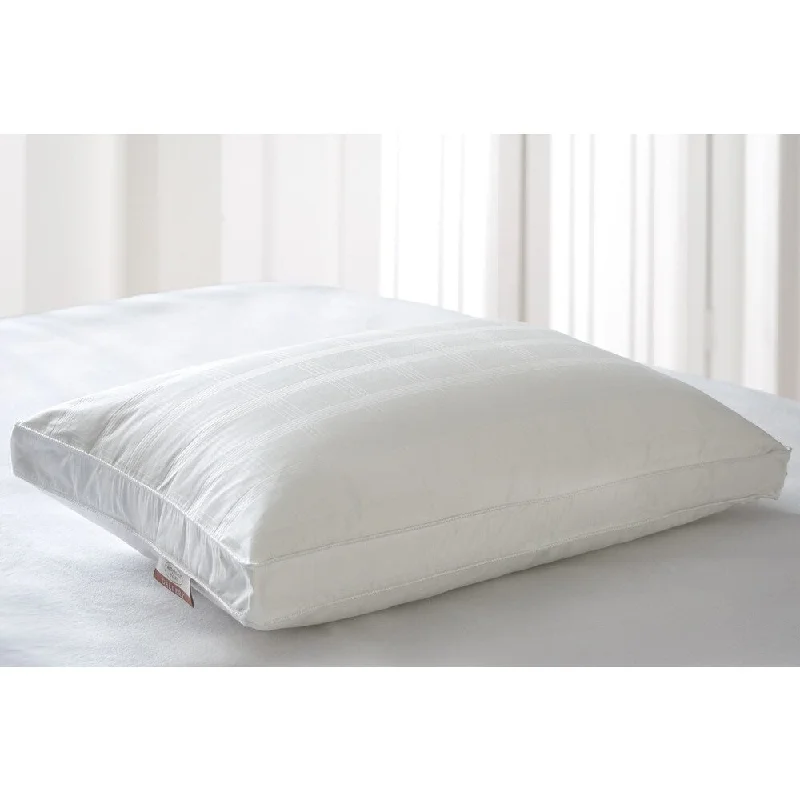 kathy ireland HOME 600 Thread Count European White Goose Down Pillow