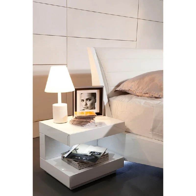 Modrest Esso White Glossy Nightstand