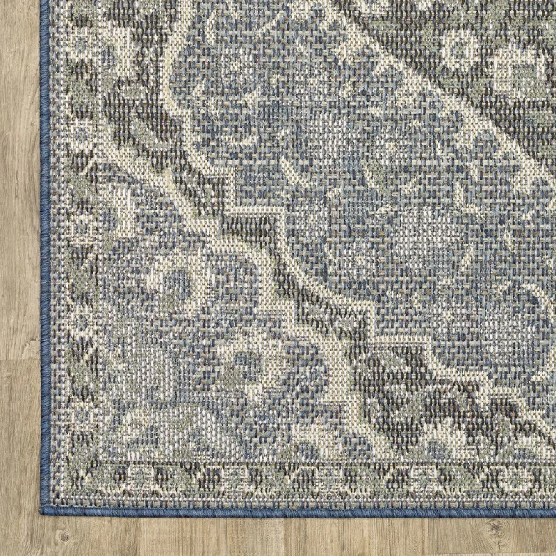 10' X 13' Oriental Stain Resistant Indoor / Outdoor Area Rug - Blue / Green