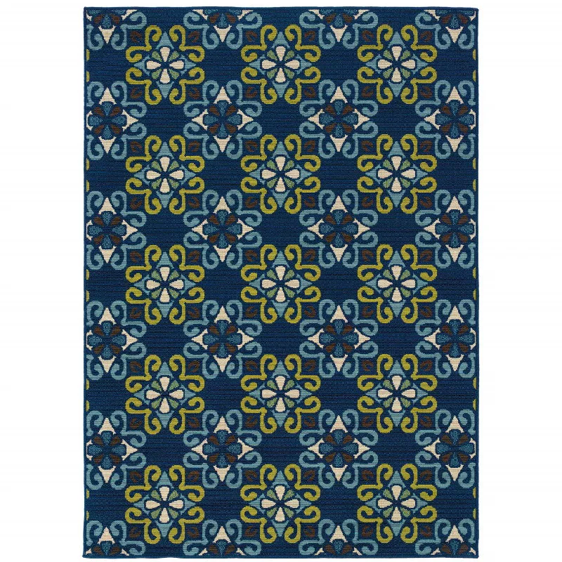 4' X 6' Floral Stain Resistant Indoor / Outdoor Area Rug - Blue / Green