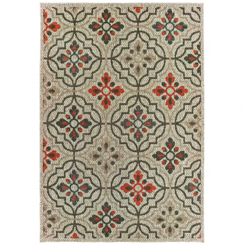 5' X 7' Geometric Stain Resistant Outdoor / Indoor Area Rug - Gray