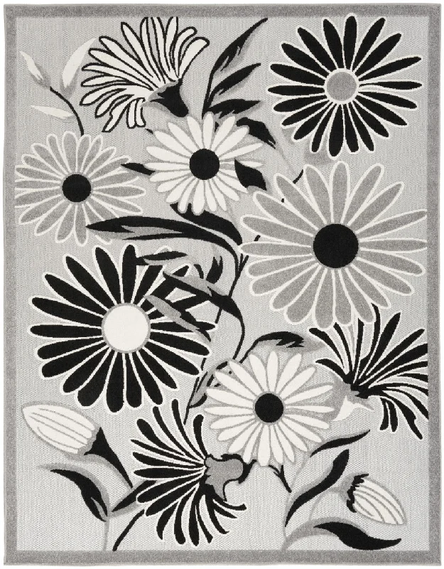 5' X 8' Floral Stain Resistant Non Skid Area Rug - Black / White