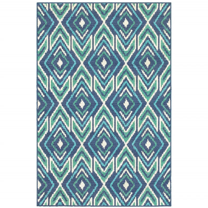 5' X 8' Geometric Stain Resistant Area Rug Indoor / Outdoor - Ivory / Blue