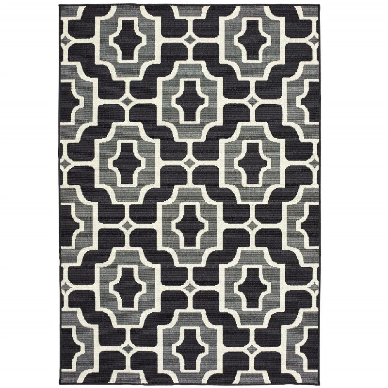 5' X 8' Geometric Stain Resistant Indoor / Outdoor Area Rug - Black / Gray