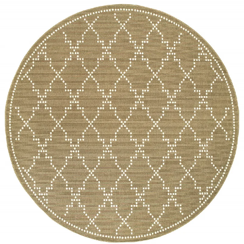 8' X 8' Round Geometric Stain Resistant Indoor / Outdoor Area Rug - Tan